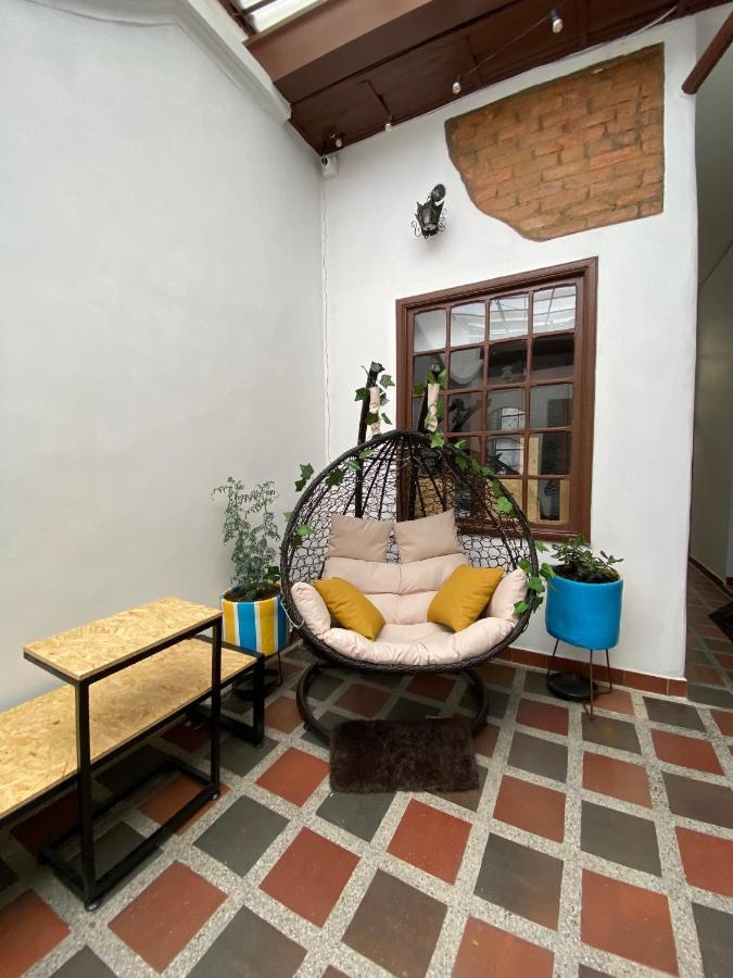 Banana Hostel Богота Экстерьер фото