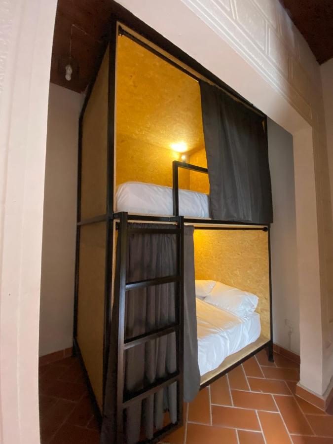 Banana Hostel Богота Экстерьер фото