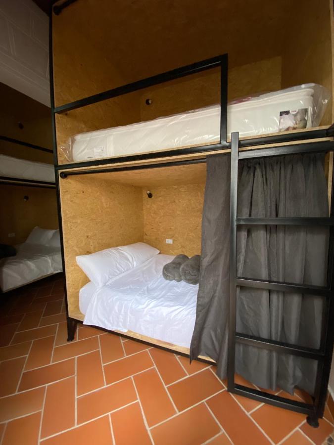 Banana Hostel Богота Экстерьер фото