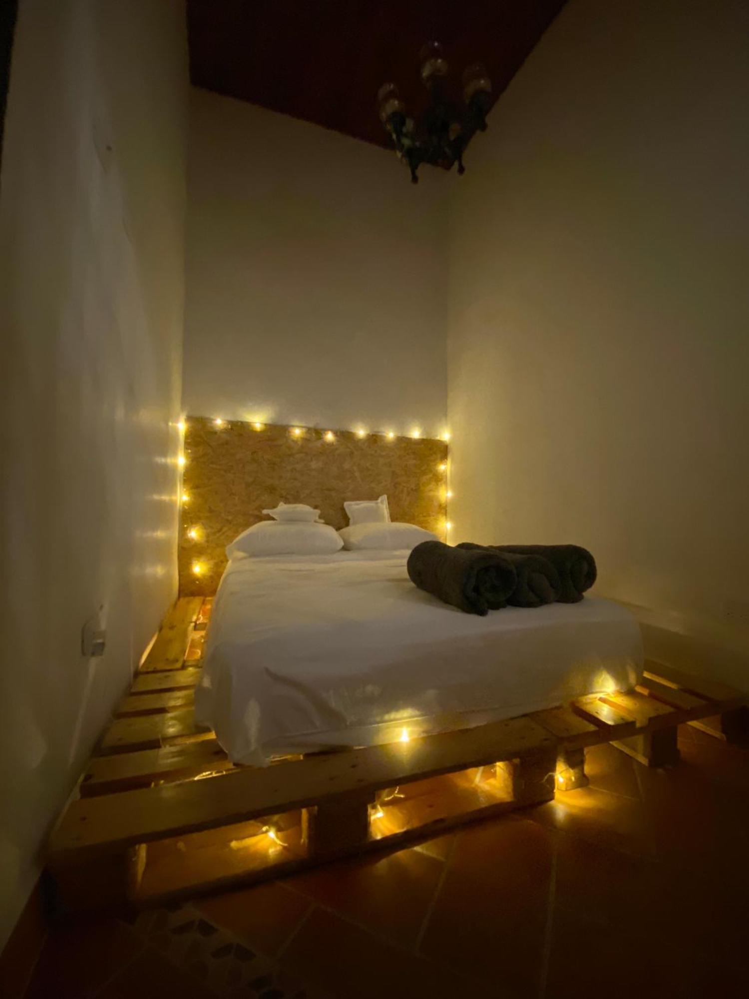 Banana Hostel Богота Экстерьер фото
